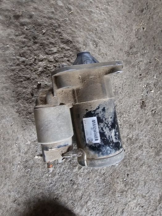 Electromotor cu codul 8200584664 pentru Dacia Logan, 1.6