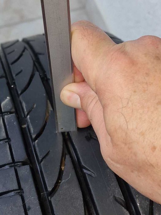 Автомобилни гуми Bridgestone R17 SUV