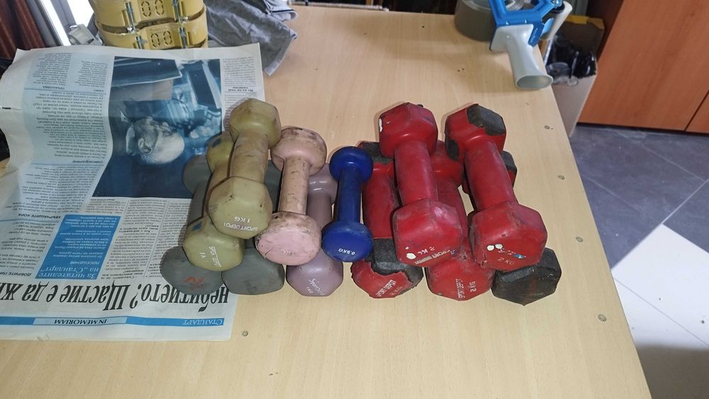 Гирички по 1кг, 2кг - фитнес дъмбели