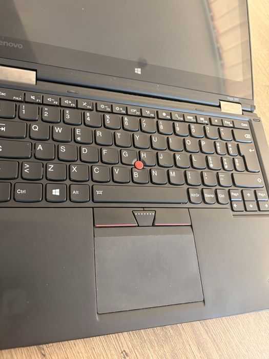 Lenovo Yoga 260 nu functionează, preț negociabil