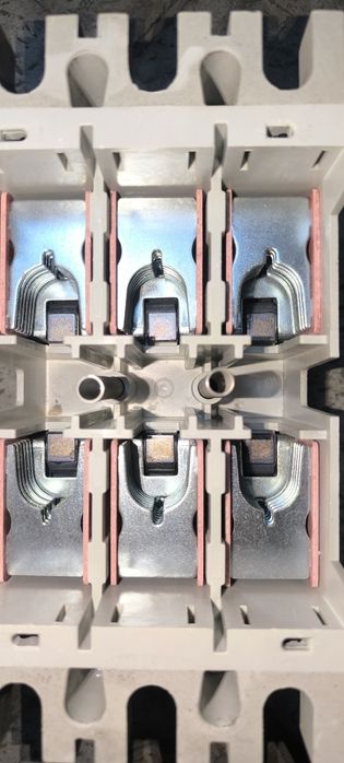 Магнитный пускатель