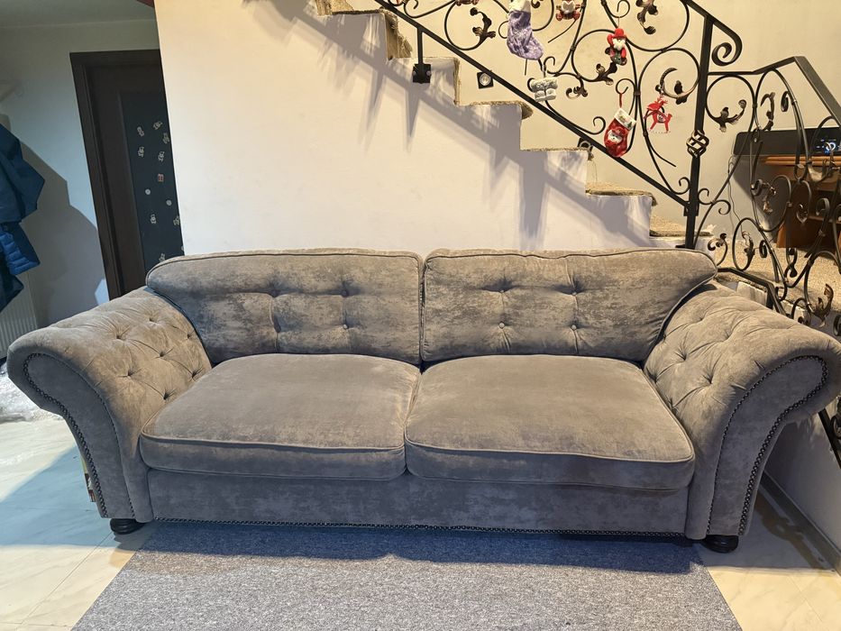 Canapea Chesterfield