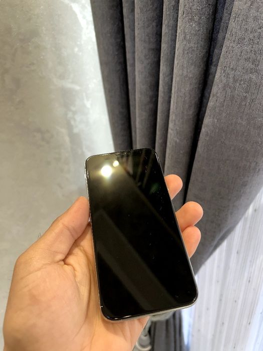 Iphone x 64.       ..