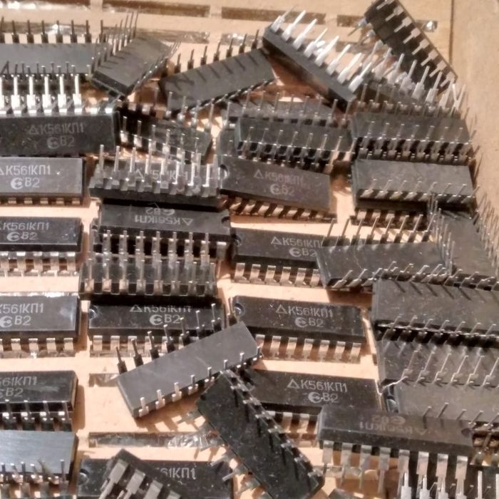 Имеется спрос на радиодетали советского производства .