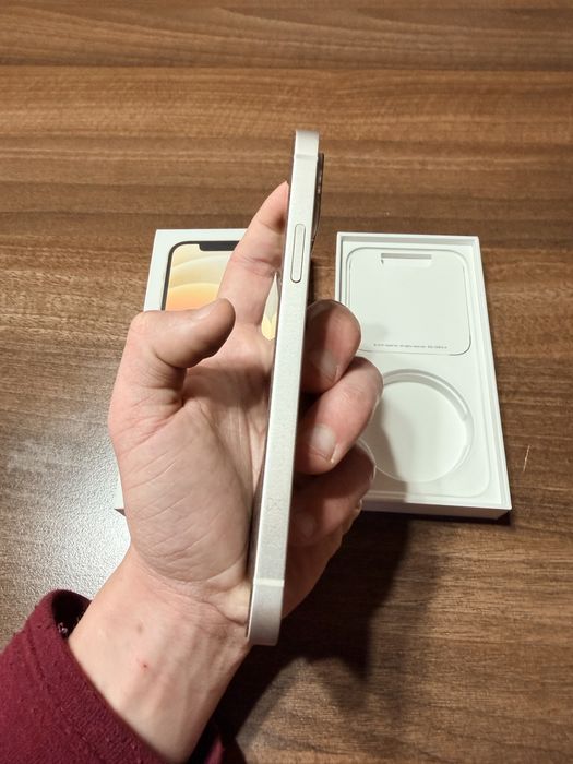De vânzare Iphone 12