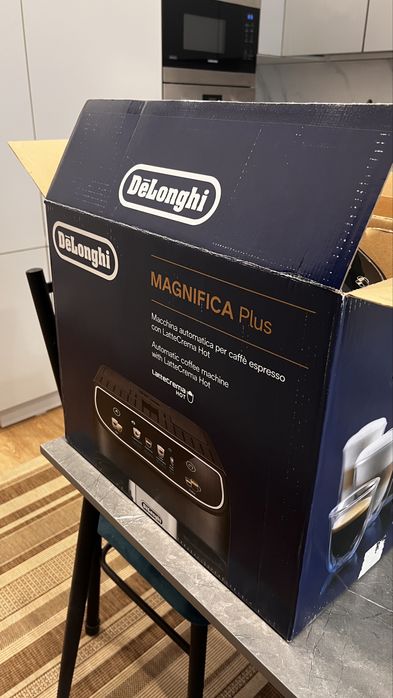 Продам кофемашину delonghi