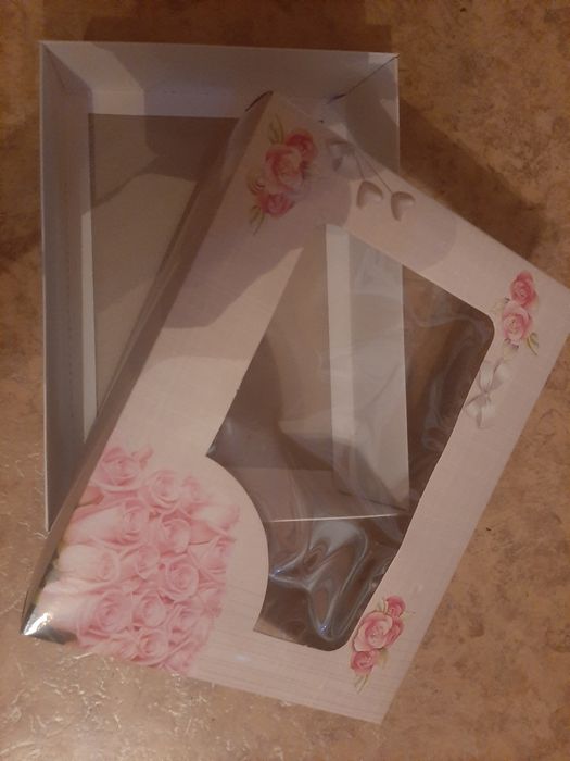 Продам коробки для упаковки подарков