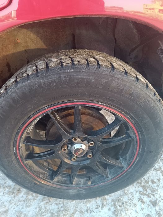 Комплект зимних шин