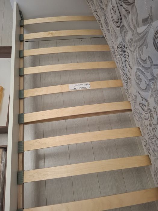 Продам кровать 90х200