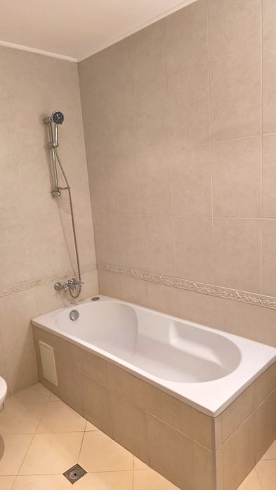 Дава се под наем Двустаен апартамент в Варна, Погреби - 82 кв.м за 494.7 € - Снимка #7