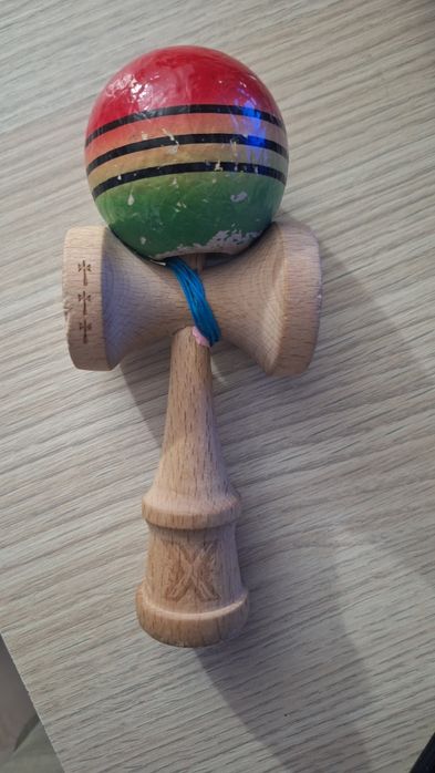 Kendama X Sticky cu cupe mari + ata de rezerva si cutia