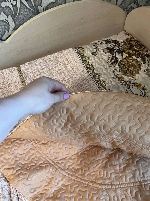 Покрывало 2-х спальное и 2 наволочки