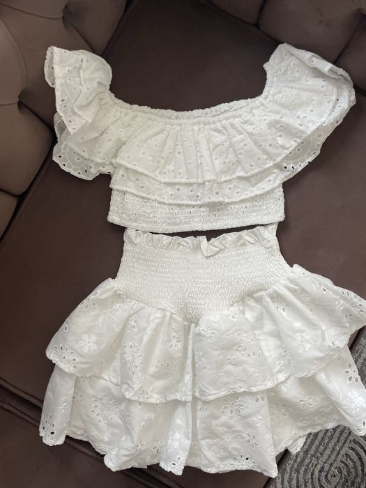 Дамски комплект с топ и пола