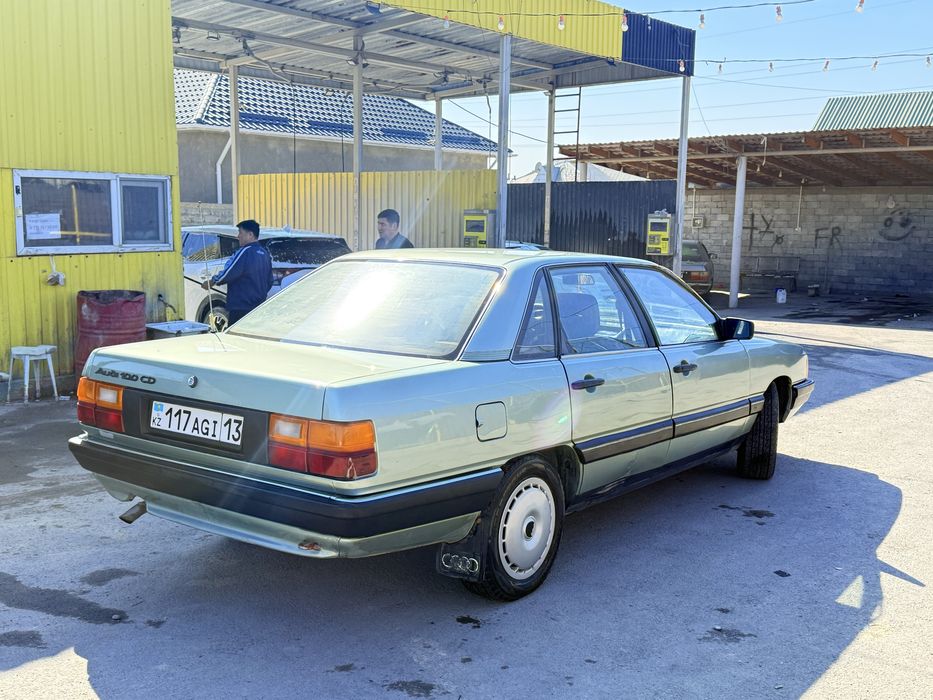 Ауди 100 родной краске