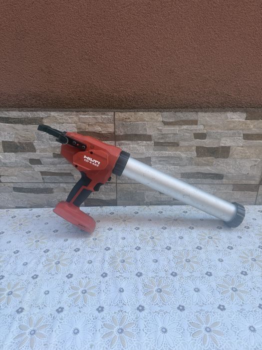Акумулаторен пистолет за силикон Hilti CD 4-A22 (Само тяло)