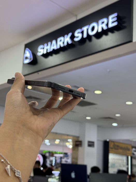 iphone 16 pro Shark Store