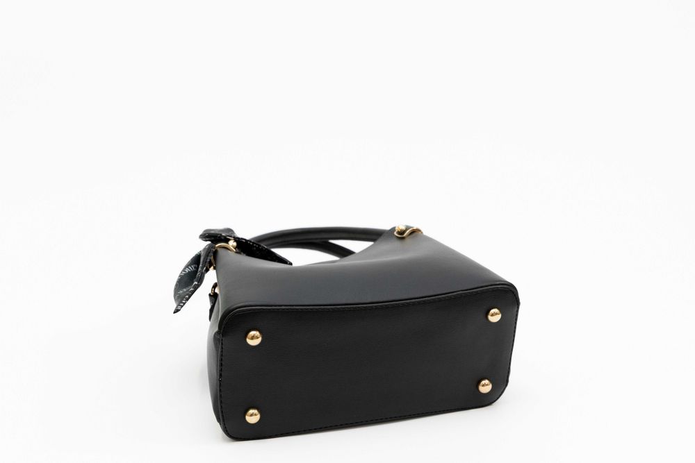 Ежедневна дамска чанта AMORE Fiorella - Black