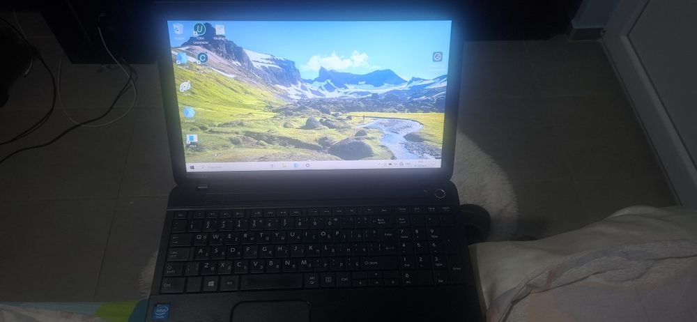 Продавам Лаптоп Toshiba