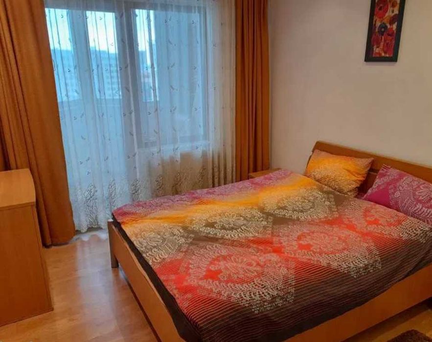 Дава се под наем Тристаен апартамент в Пловдив, Младежки Хълм - 75 кв.м за 188.7 € - Снимка #3