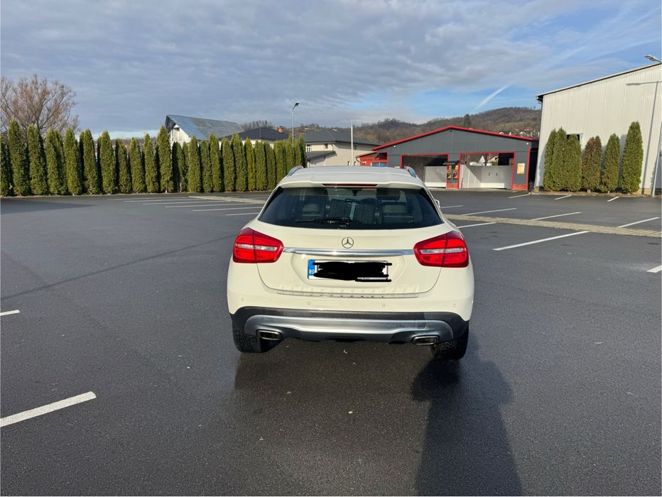 Mercedes-Benz GLA 180D