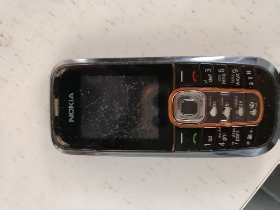 3 кнопочных телефона (для запчастей)