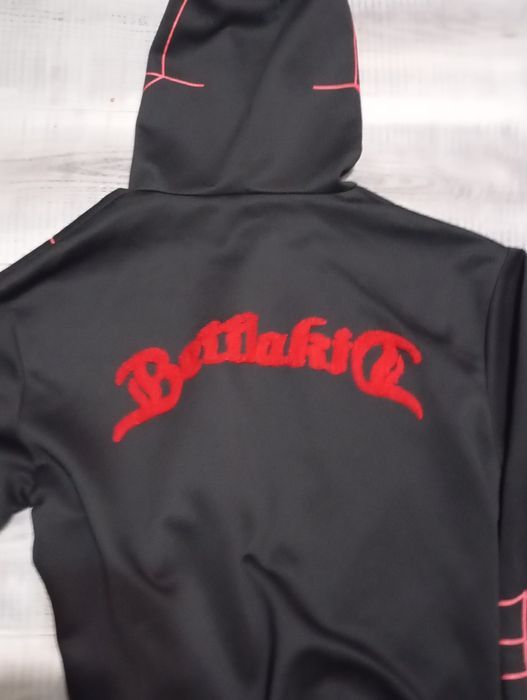 Продам кофту человек паук очень красивая