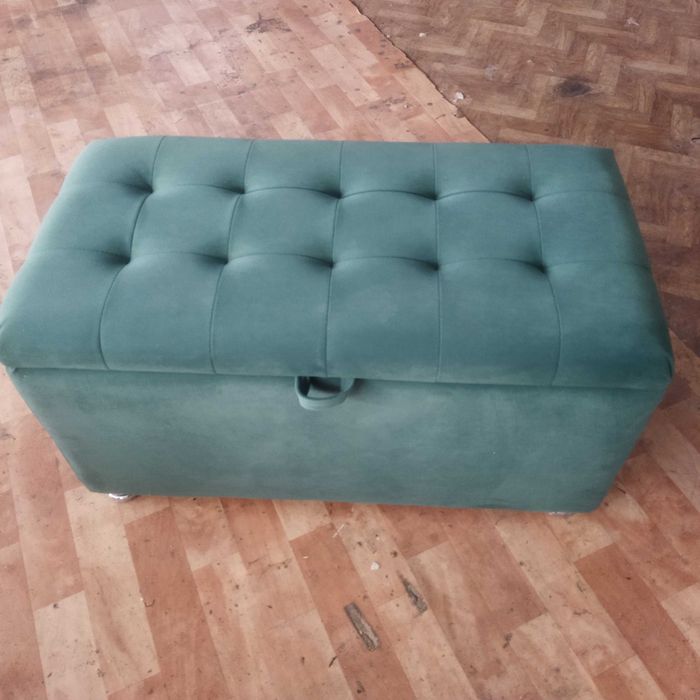 продам банкетку пуфик .