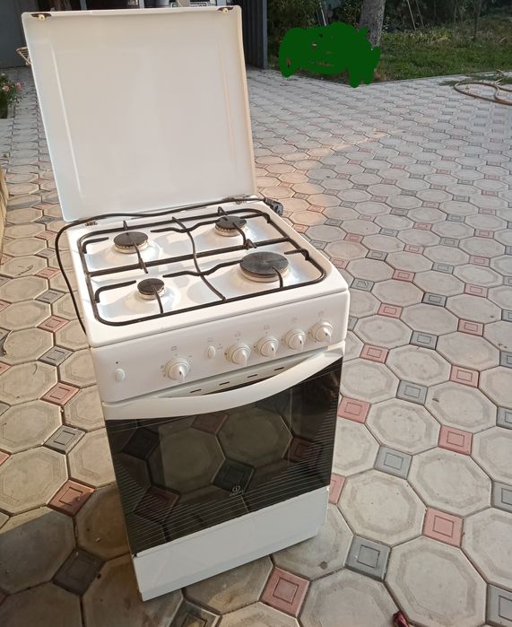 Продам газ плиту