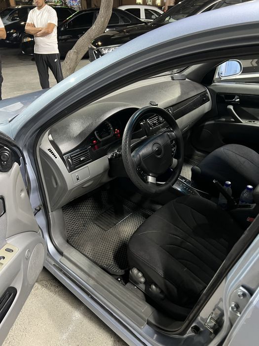 Lacetti 1.6 avtomat Sotiladi