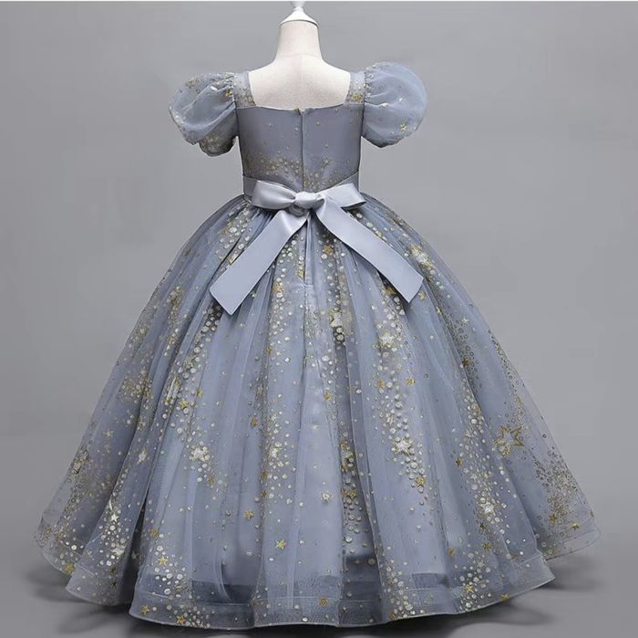 Продам платье для девочек 160 см.