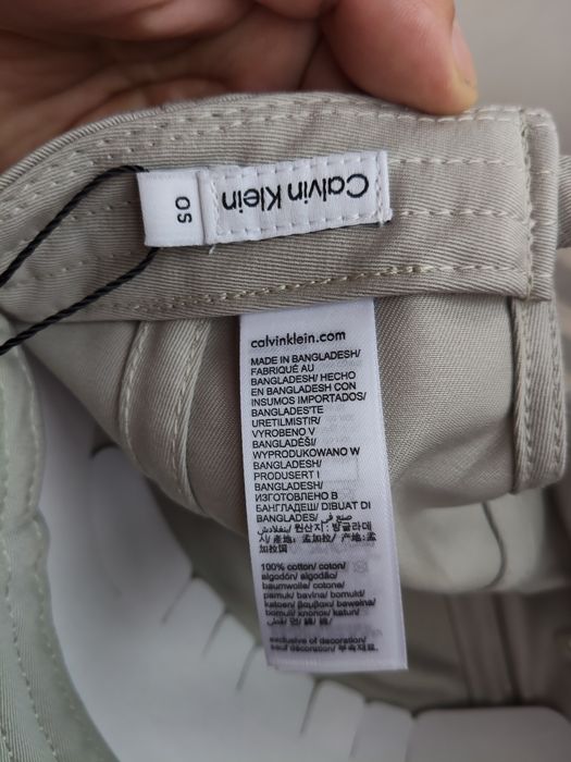 Calvin Klein șapcă unisex cu logo brodat culoare gri noua originala