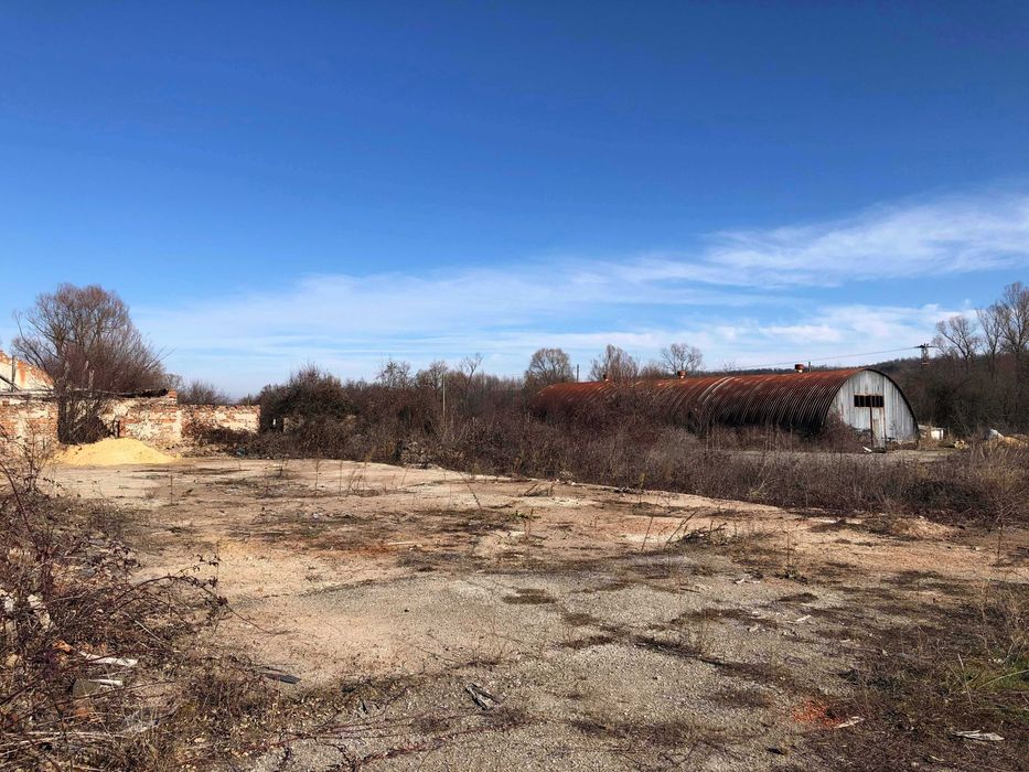 Стопанска сграда в с. Боровци