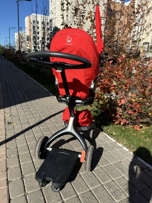 Продам коляску stokke в отличном состоянии