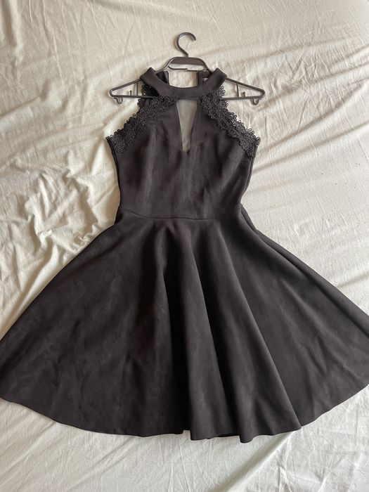 Велурена, черна рокля