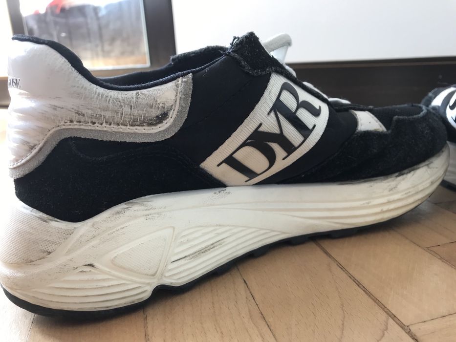 Маратонки на италианския бранд Denny Rose