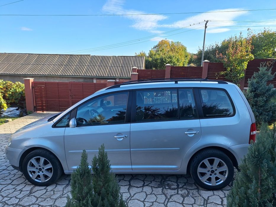 VOLKSWAGEN Touran 2007 — imagine 5
