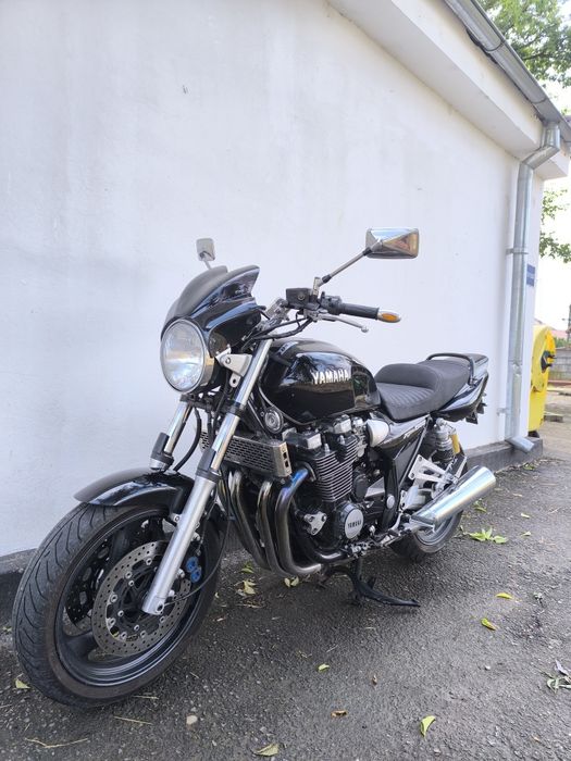 Vând Yamaha XJR 1300    /( Hornet, Kawasaki Z, Naked, Honda Cb)