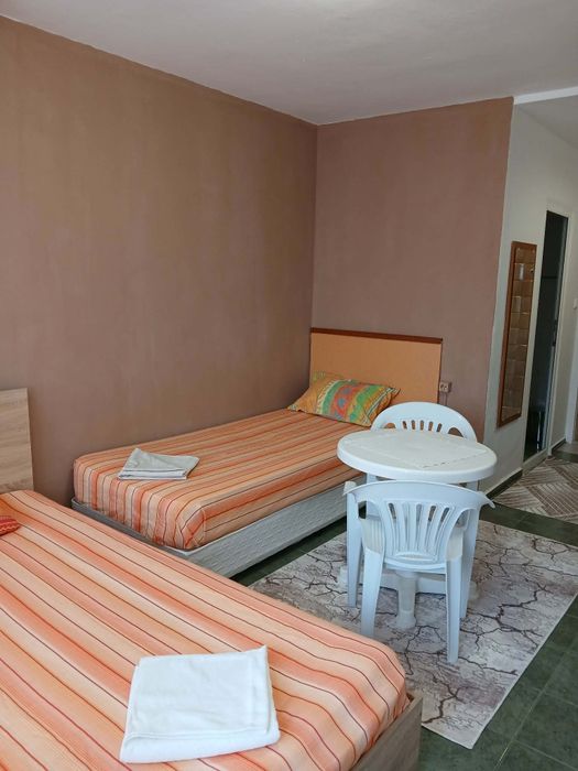 Дава се студио под наем в Слънчев бряг