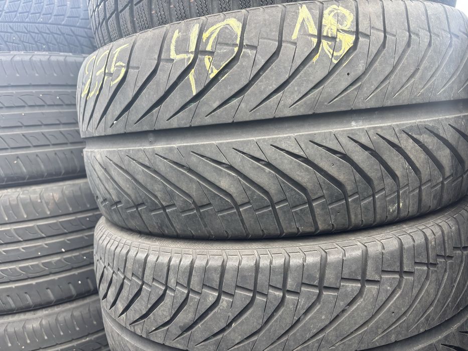 235 40 18 /265 35 18 нито мити и гласени със препарати