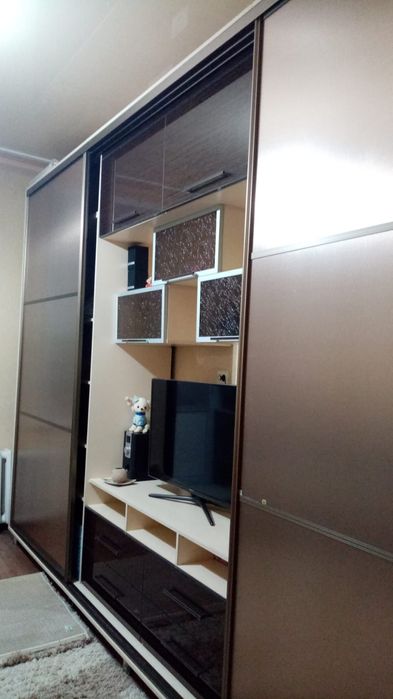 Продам шкаф . Самовывоз