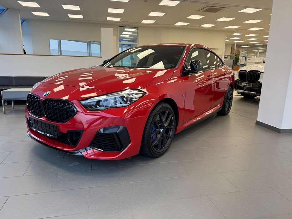 BMW M2 M235i xDrive M Performance