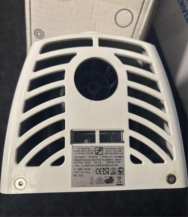 Uscator de maini, baie