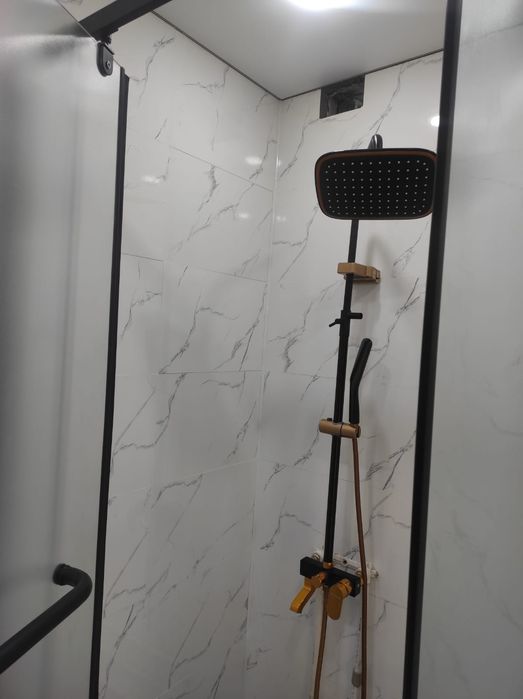 Продам душевую кабинку