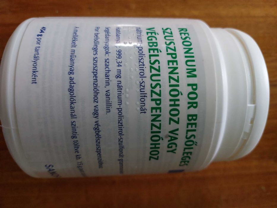 - Resonium por , praf  -