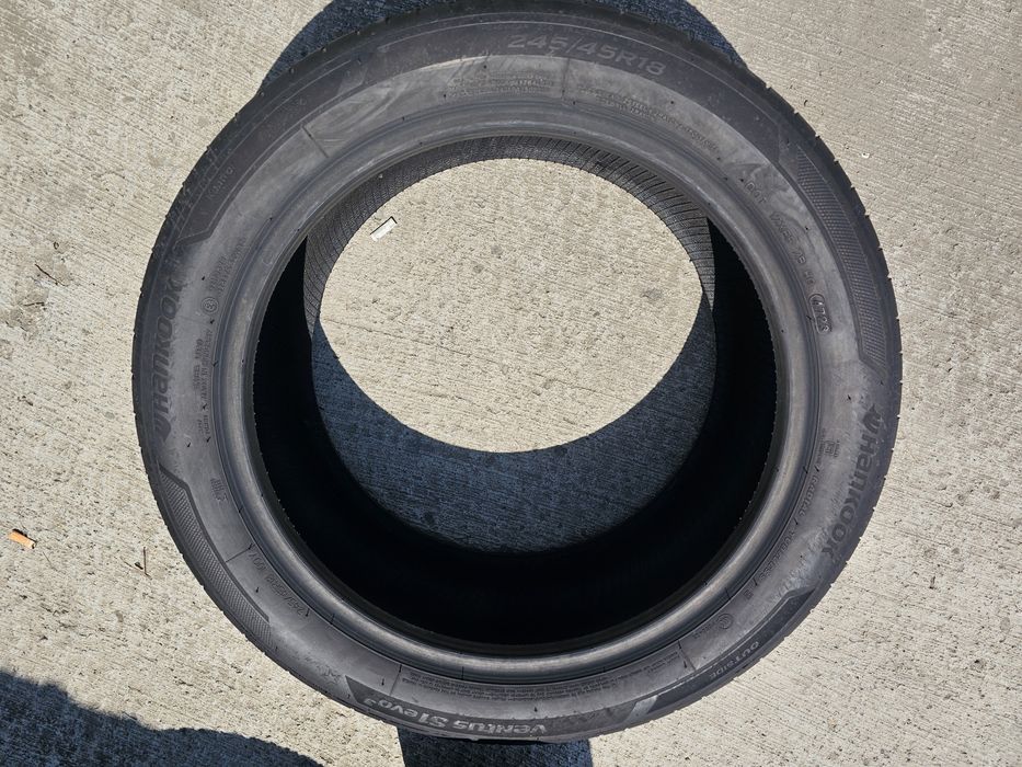 De vanzare 245 45 r18 vara Hankook