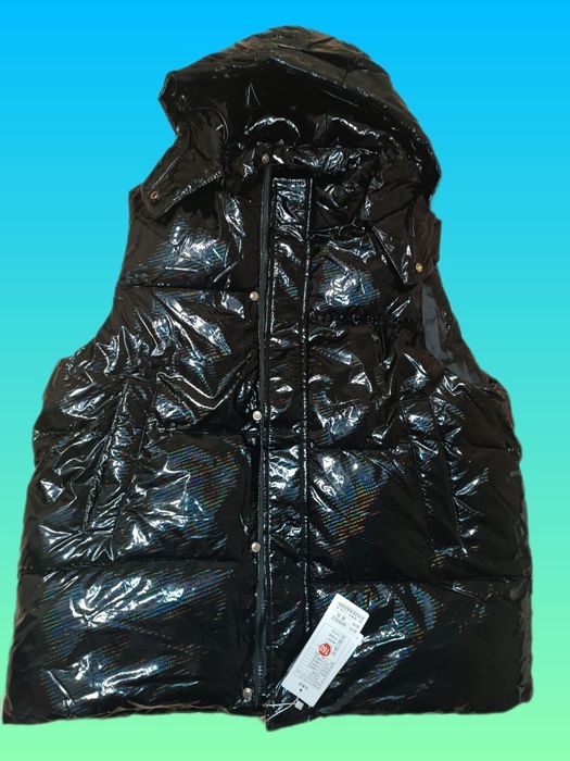 Безрукавка,куртки новые