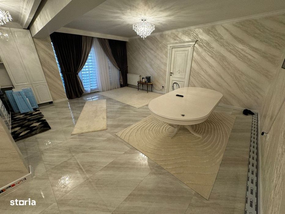 Apartament de 3 camere, 78 mp+balcon 4 mp, boxa, zona Eroilor