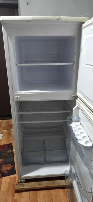 Срочно  Продам  холодильник  б/у. Бирюса