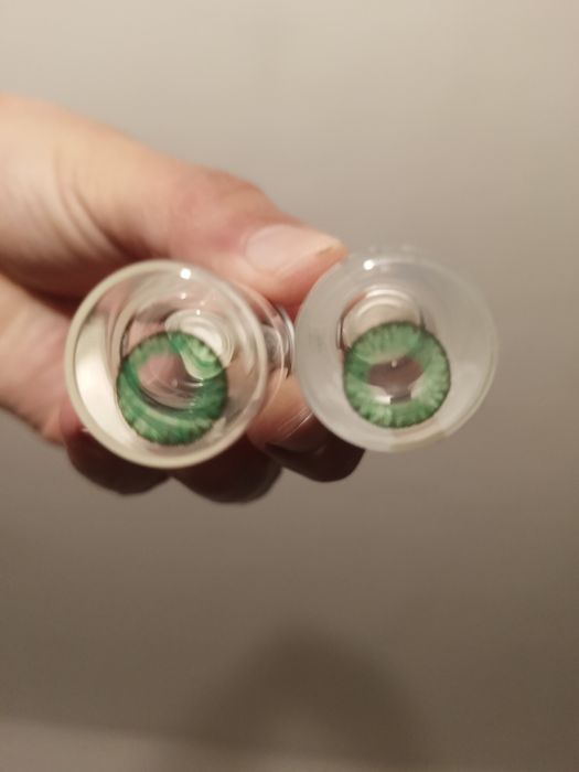 Продается линзы для глаз