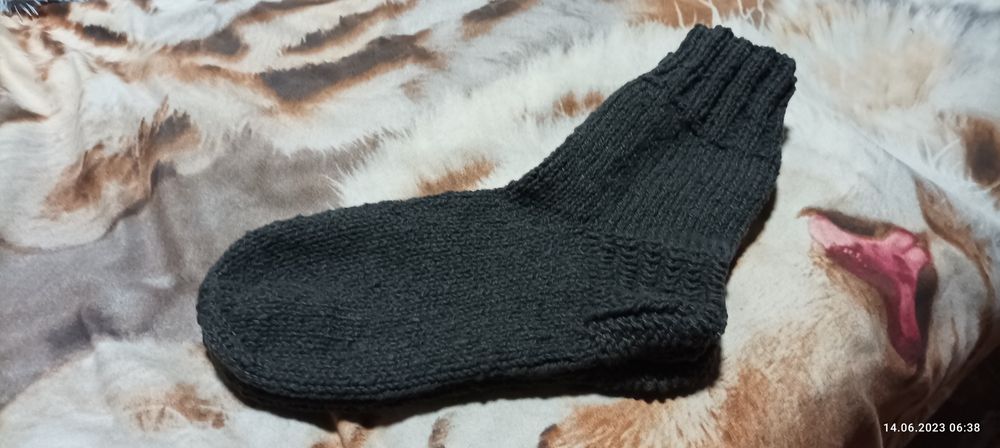 Вяжу носки и тапочки на заказ